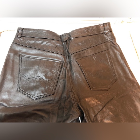 Straight cut leather pants - Picture 5 of 5